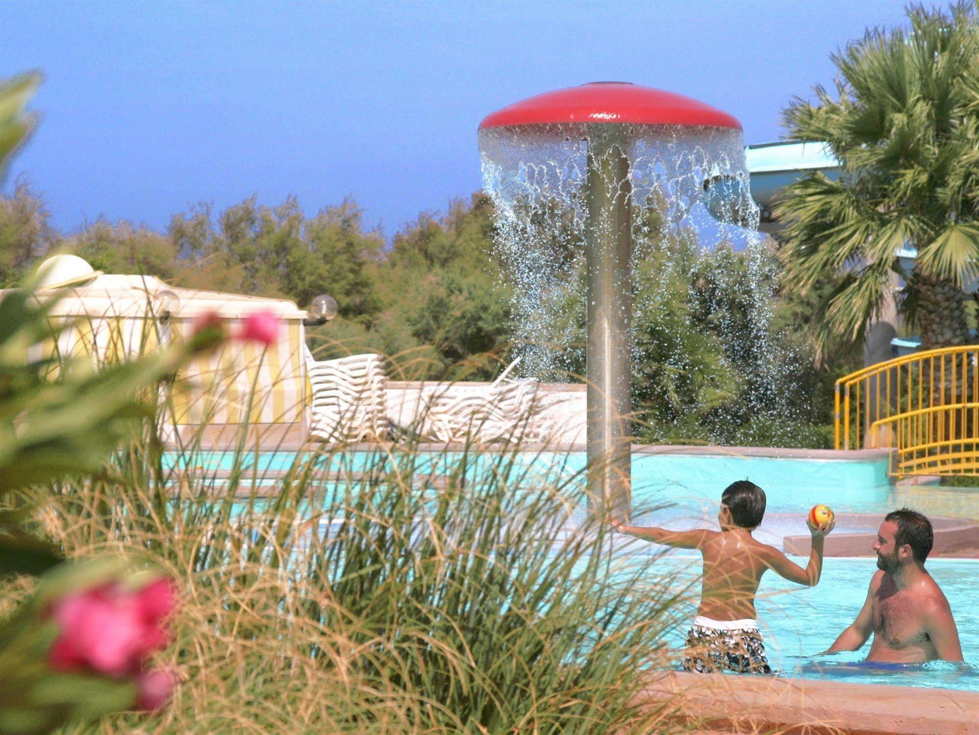 Camping Villaggio Lamaforca Torre Santa Sabina Ngoại thất bức ảnh